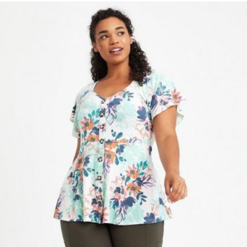 Torrid Ribbed White Floral Knit Button Front Peplum Top Size 3
